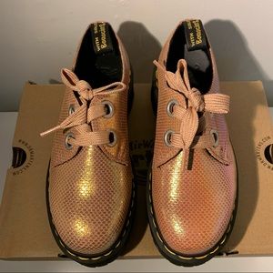 Dr Martens Holly Iridescent Pink